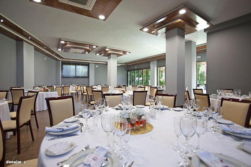 Hotel Torres I Villanueva Del Arzobispo Bagian luar foto