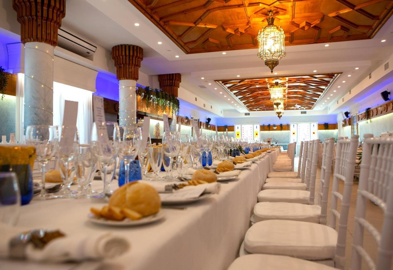 Hotel Torres I Villanueva Del Arzobispo Bagian luar foto