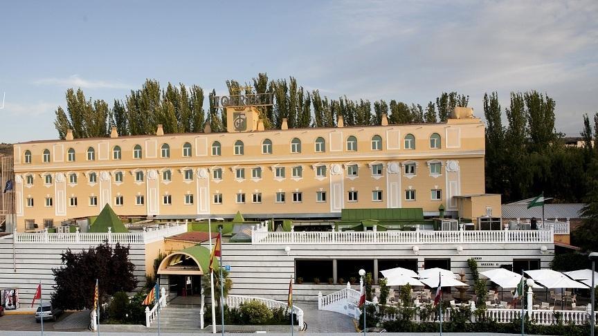 Hotel Torres I Villanueva Del Arzobispo Bagian luar foto